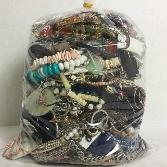Jewelry - ‼️3Lbs.+‼️Jewelry reselling lot
